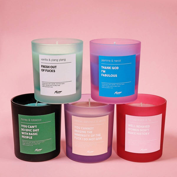 Bougie violette givrée - Poivre, patchouli et vanille You Cannot Imagine the Immensity of the Fuck I Do Not Give