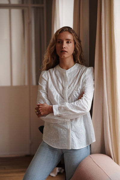 Chemisier blanc brodé en coton Anaïs