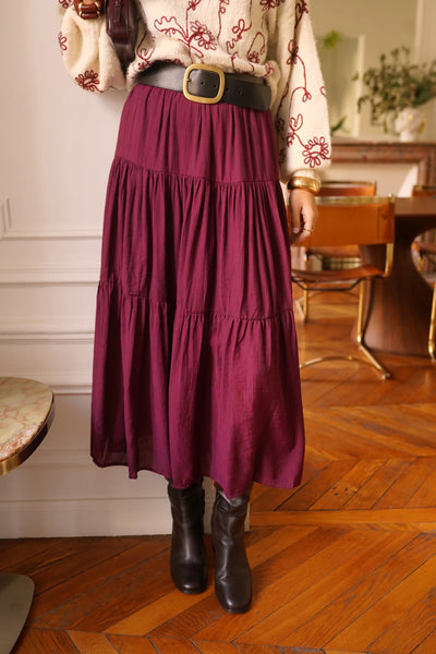 Jupe bordeaux effet jupon vue zoomée
