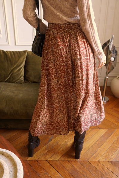 Jupe imprimée avec motifs, vue de derrière